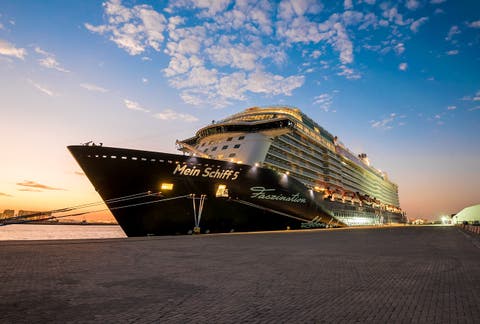 Mega cruise ship Mein Schiff 6 makes its maiden call to Qatar