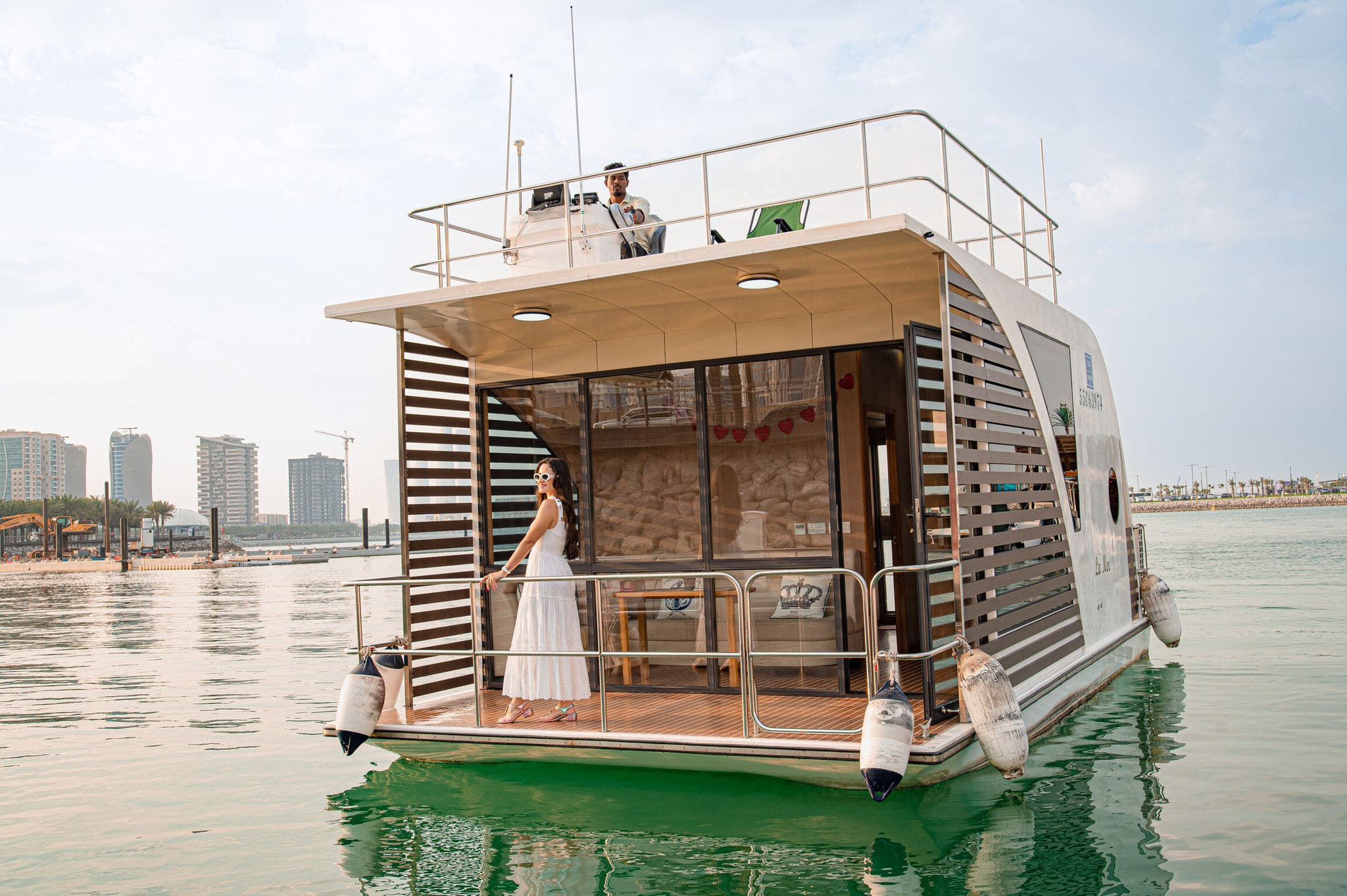 Houseboat Cruise Experience: Explore Doha from the sea