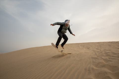 Snowboarders set to swap snowy slopes for sand dunes of Qatar